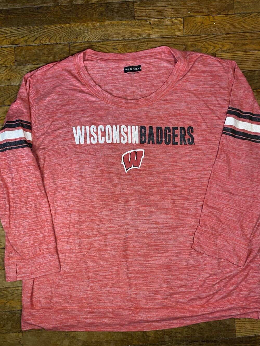 Wisconsin Badgers 5th & Ocean Women’s 3X Long Sleeve Shirt Thumbholes